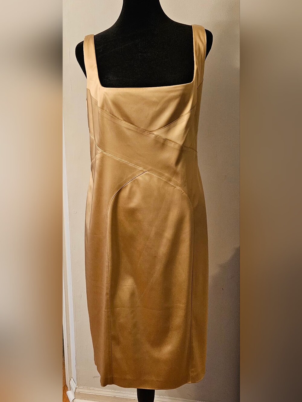 Classic Scoop-Neck Sheath Dress in Camel